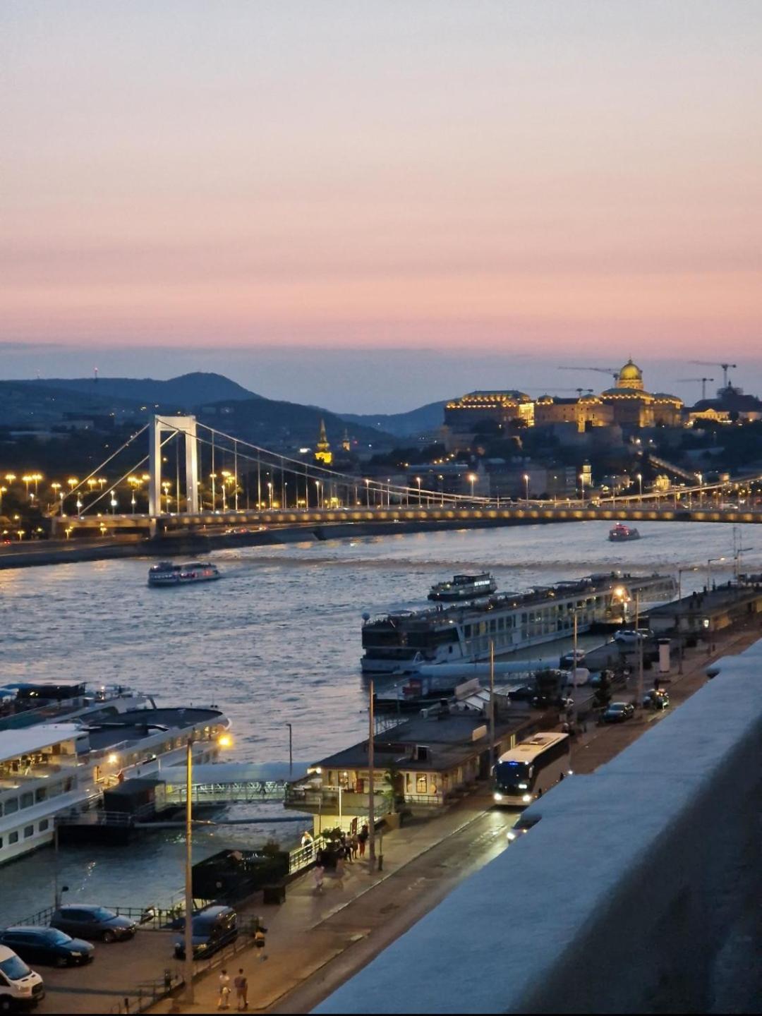 Appartement Danube Wonder View 2 Boedapest