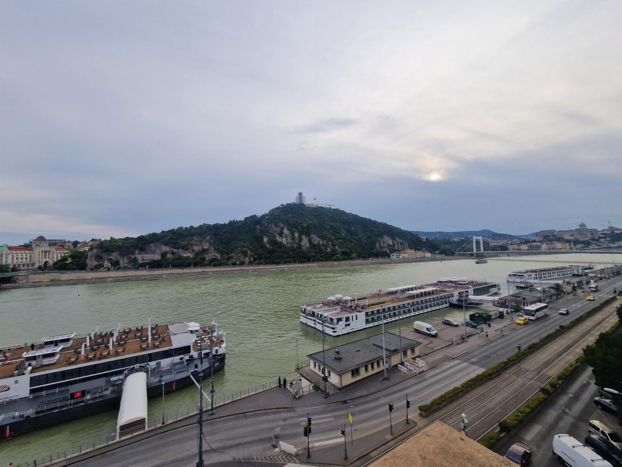 Danube Wonder View 2 Boedapest